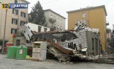 Crolla una palazzina: paura nella notte in via Brennero - Video 