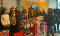 La Befana di Asi solidale arriva in sidecar all'ospedale dei bambini  - Video