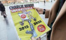 Dieci anni fa l'attacco a Charlie Hebdo: "La voglia di ridere non morirà" - Video
