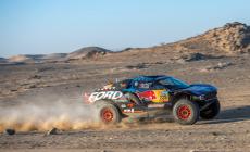 Dakar: Carlos Sainz si ritira, troppi danni alla sua Ford Raptor che si era ribaltata durante una "tappa maratona"