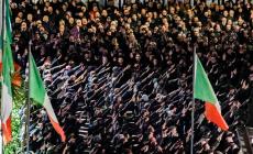 Commemorazione di Acca Larenzia, centinaia di persone per il "presente" con il saluto romano - Foto 