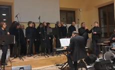 Concerto gospel con il coro "Cake and pipes" nella sala civica Borri a chiusura del periodo natalizio - Video