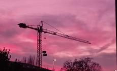 Tramonto rosso a Parma: la foto di una lettrice 