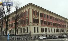 Violenze davanti alle scuole, appello dal Romagnosi: "Subito pi&ugrave; controlli" - Video