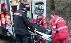 84enne di Sant'Andrea si perde nei boschi: ritrovato da una task force di soccorsi in un canalone