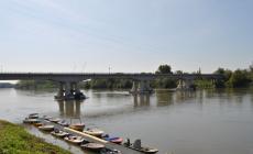 Problemi al ponte sul Po di Colorno Casalmaggiore con polemica contro la Provincia