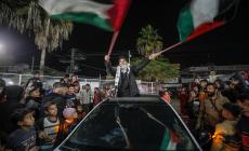 Trump annuncia l'accordo fra Israele e Hamas: "Gli ostaggi saranno rilasciati". Migliaia di persone in festa a Gaza 