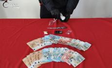 Nascondeva le dosi di cocaina nel campanello di una bicicletta: arrestato giovane albanese 