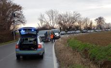 Tamponamento in via Medesano: traffico bloccato, lunghe code in entrambe le direzioni