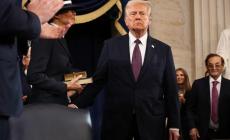 L'annuncio di Trump: dazi del 25% per le auto importate negli Stati Uniti. In futuro anche per legname e farmaci 