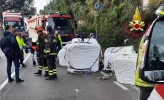 Camion perde il carico di ecoballe , colpiti ciclisti: un morto e un ferito 