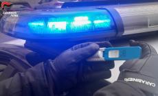 Contromano in via Emilio Lepido: era drogato e ubriaco. In auto aveva hashish e uno spray al peperoncino. 29enne positivo al “drug test”  finisce nei guai