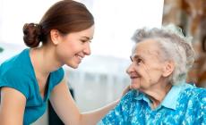 Nuovo corso di formazione gratuito per badanti e caregiver
