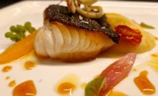 Carbonaro dell'Alaska con purè di sedano rapa: la ricetta di  Jean Pierre Pastor (Meltemi)