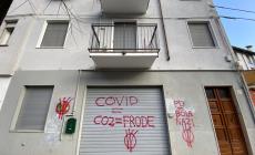 Il circolo Pd Oltretorrente imbrattato da scritte No vax. Guerra: "Atti squallidi e poco coraggiosi"