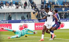Il grande colpo del nuovo Parma di Chivu, che conquista il derby con il Bologna per 2-0 - Classifica