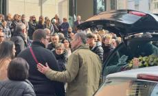 Ristoratrice suicida, ai funerali figlio indagato per istigazione
