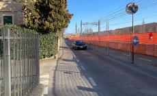 «Lavori in corso in  via Toscana: le auto procedono  contromano»