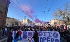 "Non &egrave; una festa: si lotta per i diritti di tutte le donne": il corteo dell'8 marzo in citt&agrave; - Foto