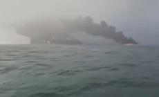 Collisione fra petroliera e cargo, fuoco a bordo - Video
