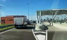 Esercitazione del reparto scorte valori del comando carabinieri Banca d&rsquo;Italia sul tratto autostradale con l'A15 - Video