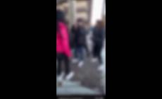 Ragazzina picchiata da bulle minorenni a Spinea - Video