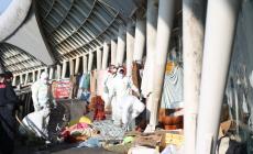 Ponte nord,  iniziate le operazioni di sgombero della baraccopoli. Disagi al traffico -Video e foto