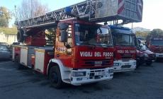 Incendio di rifiuti nel Salernitano, evacuate 16 famiglie