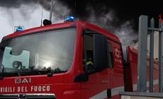 Incendio in un'azienda agricola a Varano domato dai vigili del fuoco