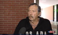 Rinuncia a casa popolare per tenere cagnetta e commuove Piacenza 