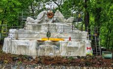 Trianon di nuovo "impacchettato"
