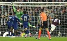 Champions League: Aston Villa-Psg 3-2, francesi in semifinale. Passa anche il Barcellona 