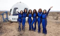 Blue Origin, missione spaziale di sole donne: fioccano polemiche su costi ed emissioni - Video