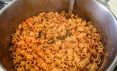 A Pasqua "Pasta al sugo solidale" con Mutti e Rummo per Banco Alimentare