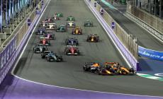 Gp  d’Arabia: vince Piastri, nuovo leader del mondiale. Primo podio Ferrari della stagione: terzo Leclerc