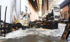 Rogo all'ex Salamini. Camion distrutto da un incendio doloso