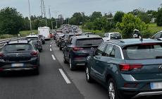 Lunghe code in tangenziale Sud, qualche piccolo incidente: la protesta  degli automobilisti