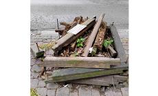 Fioriera pericolosa in strada  Montanara