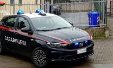 Nasconde nell’armadietto aziendale un telefono rubato  in città. Denunciato 25enne per ricettazione
