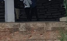 "Viale Fratti,  solito degrado all'ex scalo merci: risse, spaccio, prostituzione, scambio di refurtiva. E i lavori annunciati non si vedono"- Foto