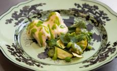 Baccalà al latte, sambuco e insalata: la ricetta 
