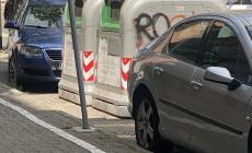 Rifiuti selvaggi, prima e dopo la pulizia: "Brava iren, San Leonardo non &egrave; solo degrado"