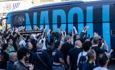 Parma-Napoli, 300 tifosi partenopei senza biglietto respinti. Daspo in arrivo per i fumogeni accesi. Il ringraziamento del questore