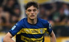 Leoni al Liverpool, intesa con il Parma. In mattinata le visite mediche per l'attaccante croato Matija Frigan - Video