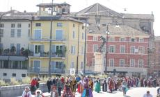 Parma capitale del colore, della tradizione e del sorriso: successo per il raduno delle maschere italiane  (domani a Langhirano e Torrechiara) - Le foto