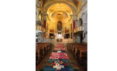 Opera da record a Pieveottoville: infiorata con oltre 2mila rose 