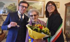 Maria, cento candeline e gli auguri dell'amministrazione comunale
