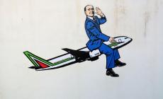 Rimosso a Malpensa il murale dedicato a Silvio Berlusconi

