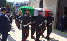 Poliziotti indagati per aver ucciso un rapinatore, il generale Burgio: "No al cordoglio di chi difende i delinquenti"