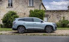 Renault Espace, full hybrid E-Tech da 200 Cv. Ecco come va